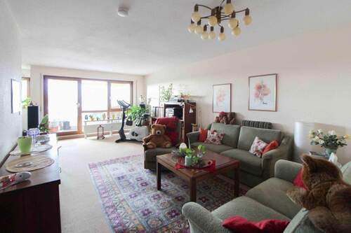 Wohnzimmer - 3 Zimmer Etagenwohnung zum Kaufen in Stuttgart