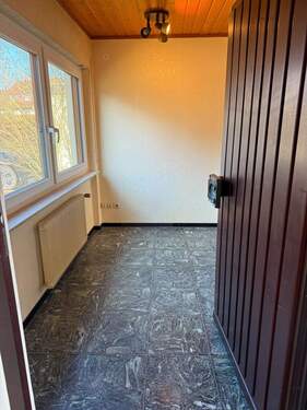 Eingang/ Diele - 4 Zimmer Einfamilienhaus in Pforzheim