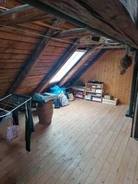Dachbodenraum 1 - 