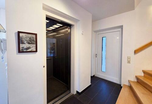 Eingangsbereich EG - 