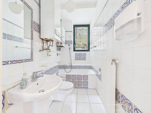 Tageslichtbad - 2 Zimmer Büro in Wiesbaden