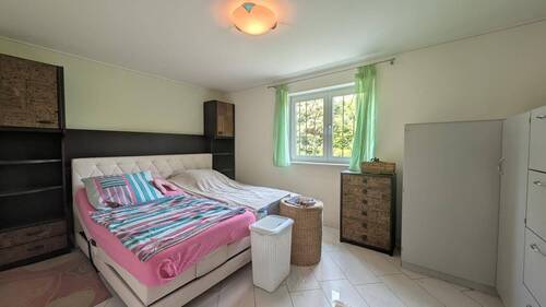 Schlafzimmer EG - 