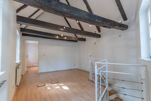 Büro/ Besprechungsraum im OG - 