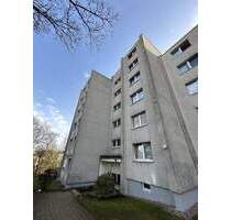 WOHNEN MIT AUSBLICK: 3- ZIMMER- WOHNUNG MIT LOGGIA UND AUFZUG IN WUPPERTAL