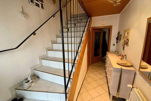 Eingangsbereich und Flur - 