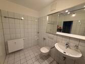 Bad mit Waschmasch.platz - 
