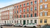Außenansicht 4 - Gemütliche 2-Zimmer-Wohnung mit Balkon, EBK und Abstellkammer im sanierten Denkmalhaus