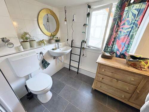 Badezimmer Ansicht 2 - 