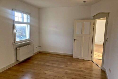 2 - 3 Zimmer Etagenwohnung zur Miete in Frankfurt am Main