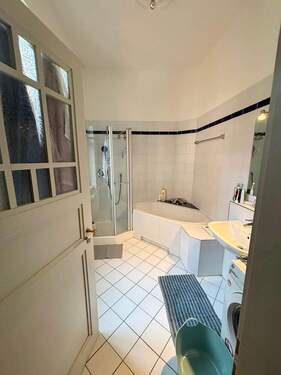 30d10f33-8b14-47f4-b6e0-ce614ca6310e.jpg - 