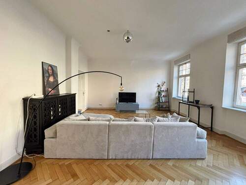 73ef59d0-4e41-4cb7-bdcb-3b7d09c79cc4.jpg - 