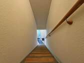 Eingang EG Treppe ins 1. OG - 