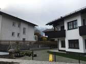 Eingang zum Garten - Etagenwohnung mit 80,50 m&sup2; in Garmisch-Partenkirchen zum Kaufen