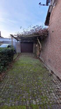 Garageneinfahrt - 6 Zimmer Einfamilienhaus in Greven