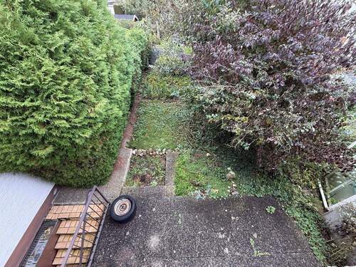 OG Blick vom Balkon in den Garten - 