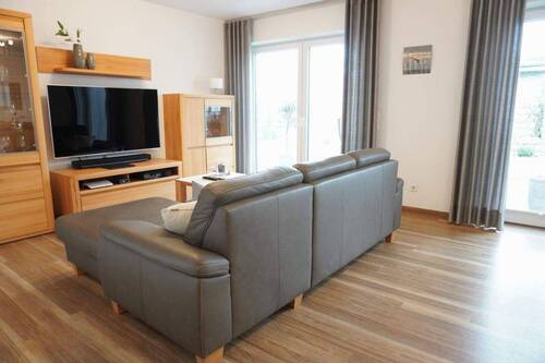 Wohn-/Esszimmer - 