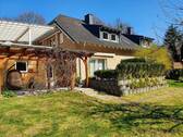 Gartenansicht - Attraktiv aufgeteiltes Einfamilienhaus mit sep. Wohnung! Ca. 30 Min. Hennef!