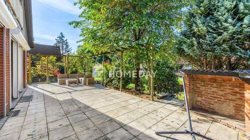 Terrasse 2 - 6 Zimmer Einfamilienhaus in Brokstedt