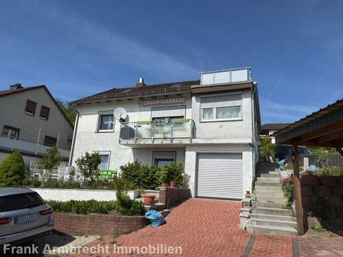 Straßenansicht - Einfamilienhaus in Kreiensen zu verkaufen.