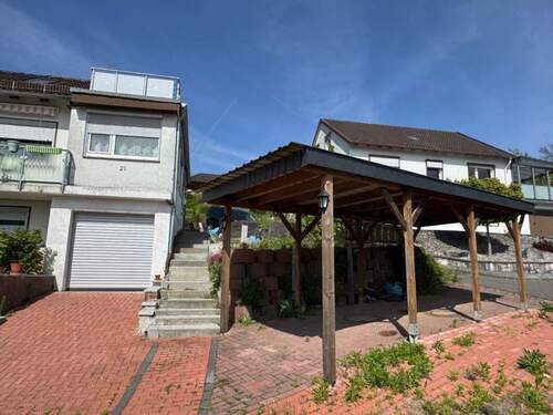 Carport - 4 Zimmer Einfamilienhaus zum Kaufen in Einbeck