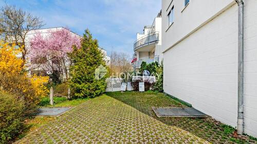 Parkplatz - 4 Zimmer Einfamilienhaus zum Kaufen in Kirchheim/Teck