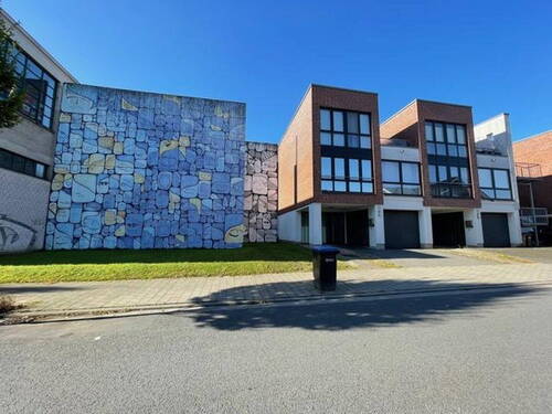 Schallschutzwand modern - Reihenmittelhaus mit 108,00 m&sup2; in Greven zum Kaufen