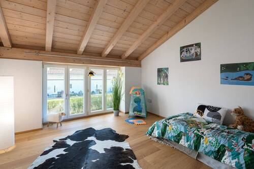 Spielzimmer mit viel Raum - 