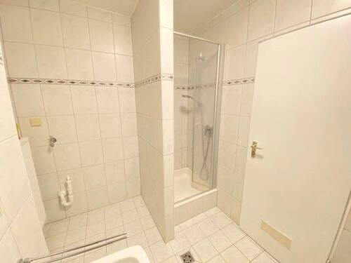 Badezimmer (3.OG).jpg - 