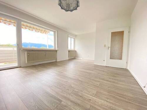 Wohnen-Essen2 (3.OG).JPG - 3 Zimmer Etagenwohnung zur Miete in Freilassing