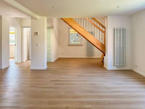 Schöne Holztreppe - 