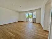 Wohnzimmer Ansicht 2 - 4 Zimmer Etagenwohnung zur Miete in Wiesbaden