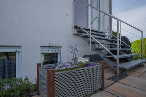 Außentreppe zur Terrasse - 