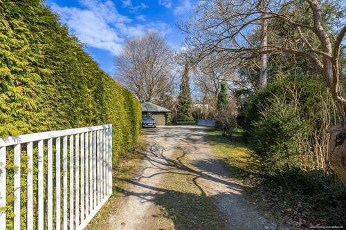 Einfahrt zum Haus - 