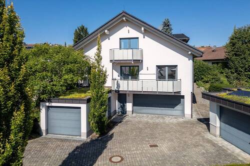 . - 7 Zimmer Mehrfamilienhaus, Wohnhaus in Löffingen