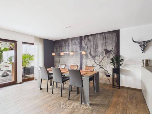 EG Essbereich - 7 Zimmer Reihenmittelhaus in Waiblingen