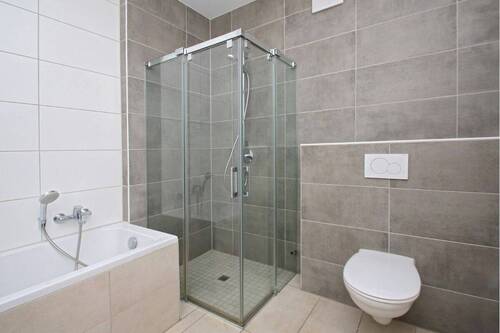Blick in das Badezimmer - 