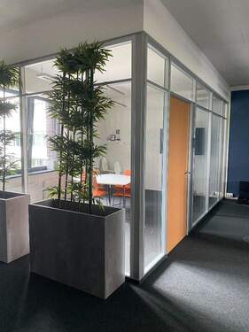 Meetingraum von außen - Büro in Hannover zur Miete