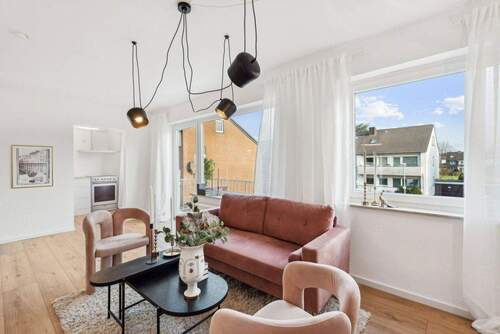 Bild 1 - Modernes 1-Zimmer-Apartment mit Balkon & Stellplatz