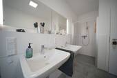 mit Dusche - 