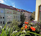 Ausblick aus Loggia / Wintergarten - Keine zusätzliche Provision für Käufer! Einfach zum Wohlfühlen - mit ordentlichem Altbau-Charme!