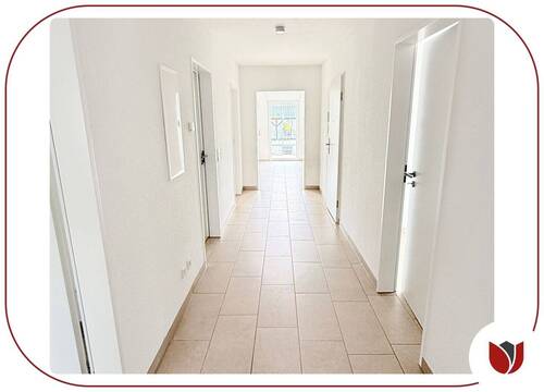 Helle Diele - Fußbodenheizung
- Etagenwohnung mit 117,00 m&sup2; in Leichlingen zur Miete