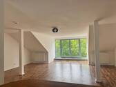 Wohnen mit viel Licht - PINNEBERG: ATTRAKTIVE DACHGESCHOSSWOHNUNG