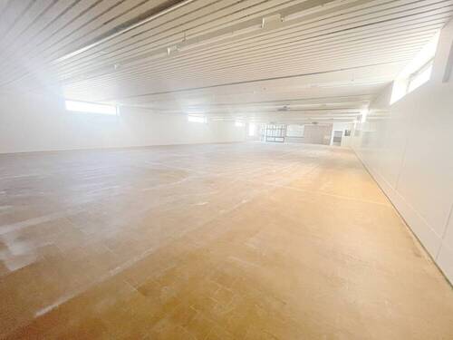 AnKaSa Immobilien GmbH_Maklerempfehlung Leipzig Markkleeberg Markranstädt Borna_Gewerbefläche Verkaufsfläche Lagerhalle_Hauptfläche4 - 