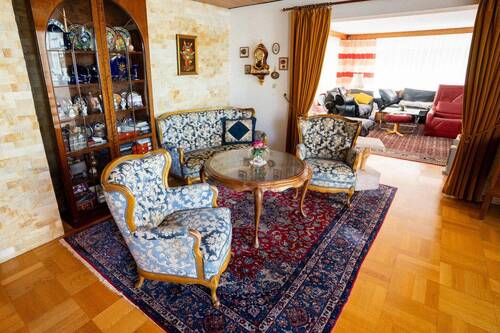 EG WOHNEN - Mehrfamilienhaus, Wohnhaus mit 249,00 m² in Tuttlingen zum Kaufen