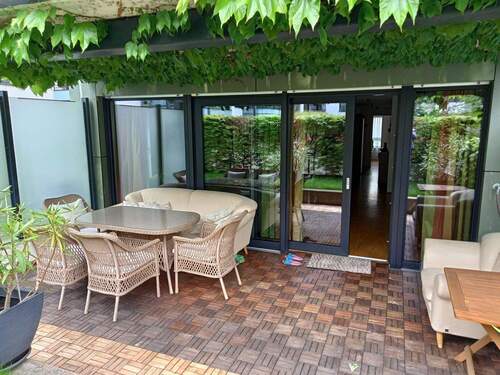 Terrasse - Exklusive Wohnung mit Eigengarten mitten in Karlsruhe