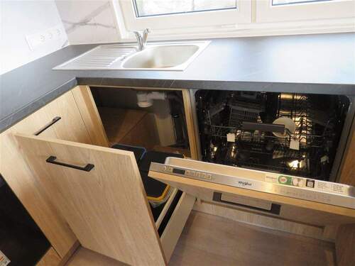 Küche (Spülm. u. Auszug Müllsortierer) - Einfamilienhaus mit 49,00 m&sup2; in Retzstadt zum Kaufen