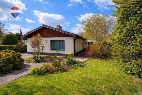 Straßenfront - 4 Zimmer Einfamilienhaus zum Kaufen in Schöneiche