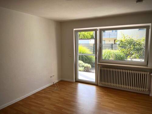 Wohnzimmer - Terrassenwohnung mit 56,00 m² in Neumarkt in der Oberpfalz zur Miete