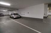 Tiefgaragenstellplatz - 