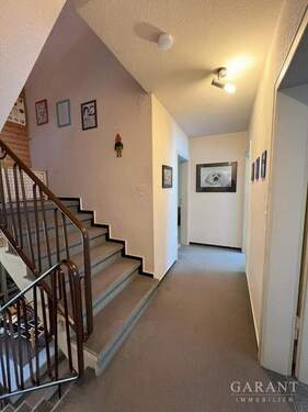 Flur - 5 Zimmer Reihenmittelhaus in Waiblingen